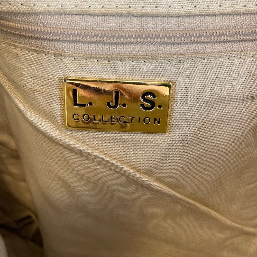 L.G.S. Collection Back Pack - Picture 6 of 6